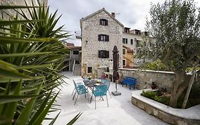 Diocletian Garden Centar